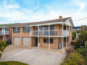 Allawah Beach House - 29 Dalmeny Drive, Kianga, Kianga